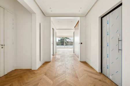 Appartement familial de prestige avec balcon filant dans le 16? - Photo 4