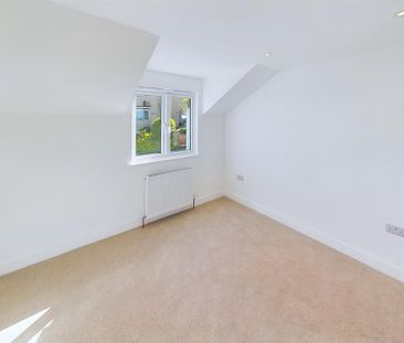 3 bedroom detached house to rent - Photo 4