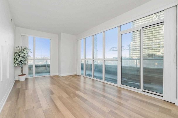 For Lease - 56 Annie Craig Drive Unit# 410, Toronto, Ontario - Photo 1