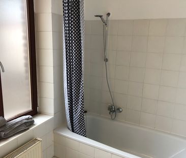 City and Style: Altbau-Apartment im Zentrum Kölns - Photo 1