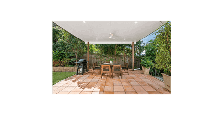 3 Bedroom Home with Sparkling Inground Pool - Photo 5