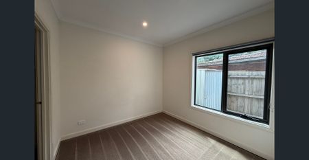 Where location and lifestyle meet! - Photo 3