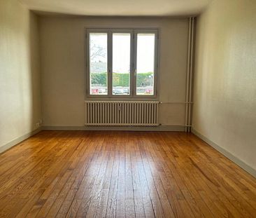 A LOUER - APPARTEMENT T3 - LE COTEAU - Photo 1