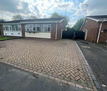 Devon Gardens, Rochford, Essex, SS4 - Photo 1