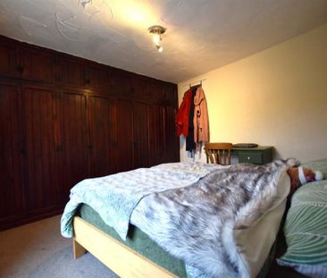 2 Bedroom End Terrace To Let - Photo 4