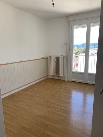 Appartement Le Chambon-Feugerolles - Photo 3