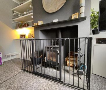 3 bedroom detached house to rent - Photo 2