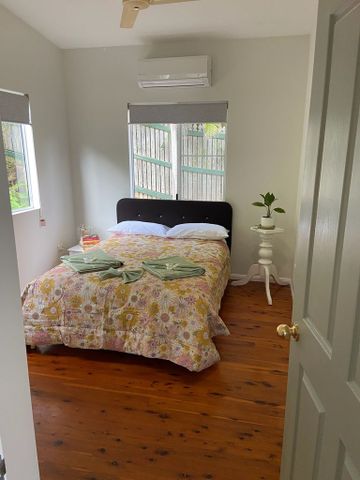 Luxurious Coastal Retreat with Breathtaking Views | Furnished! - Photo 4