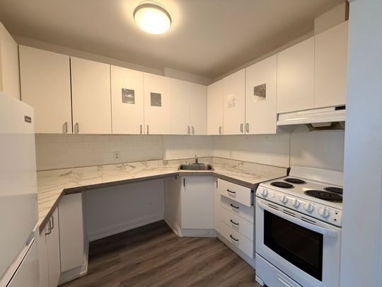 For Lease - 102 Greensides Avenue Unit# 14, Toronto, Ontario - Photo 1