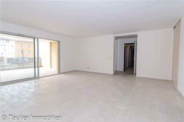 Location Appartement 3 pièces 74m² ST MARCELLIN 38160 - Photo 1