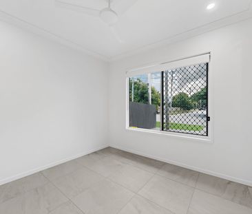 A NEW FRESH LOOK TO STUDIO LIVING - Photo 2