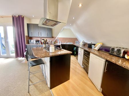 2 bed flat to rent in Grove Park Road, Weston-super-Mare, BS23 - Photo 5