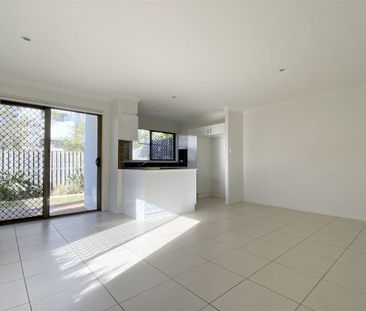 Rent increase to $740/week from 23rd Dec, Quiet 3-bed Townhouse wit... - Photo 1