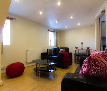65 WOODSLEY ROAD Leeds - LS3 1DX - Photo 2