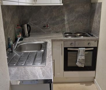 1 bedroom flat to rent - Photo 5