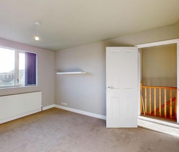 3 bedroom House To Let Total Size: 958 SQ FT - Photo 6