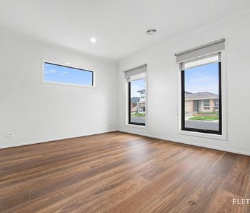 SPACIOUS FAMILY HOME IN TARNEIT - Photo 2