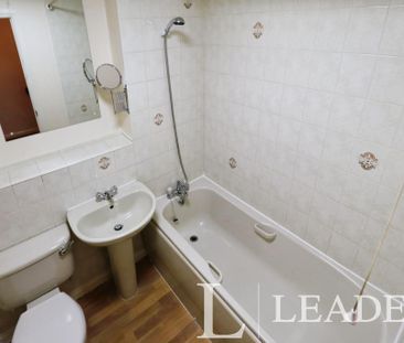 2 bedroom terraced house to rent - Photo 5