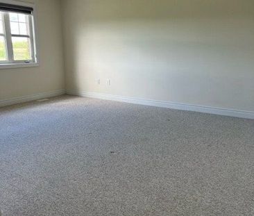 For Lease - 38 Brucefield Court, Whitchurch-Stouffville, Ontario - Photo 3