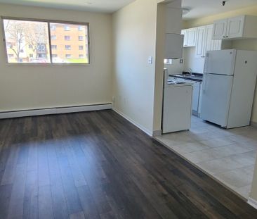 223 Windmill Road Dartmouth | Waterfront 1-Bedrooms | Openings for ... - Photo 1