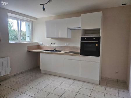 LAILLE – Quartier Bout de Lande T3 disponible - 725 euros - Photo 2