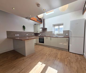 1 Bedroom Flat - Photo 2