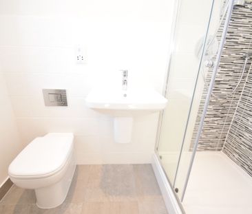 2 bedroom flat to rent - Photo 4