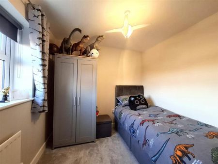 4 bedroom detached house to rent - Photo 5