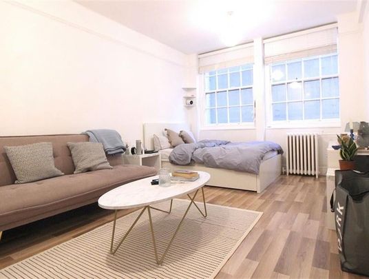Studio Flat, Ivor Court, NW1 - Photo 1