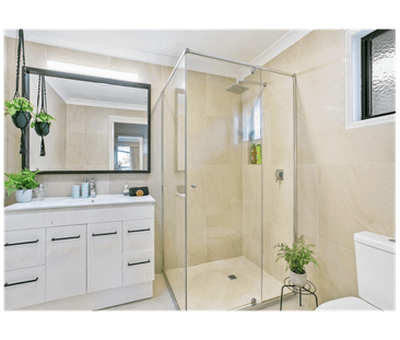 Spacious Family Home with Pool in Prime Buderim Location - Photo 4