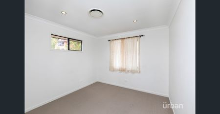 Stunning Family Home in Bardon - 56 Lorward Avenue - Photo 3