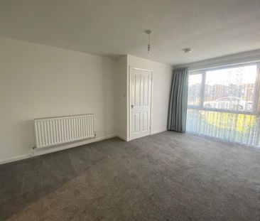 Neston Drive, Nottingham, NG6 - Photo 2
