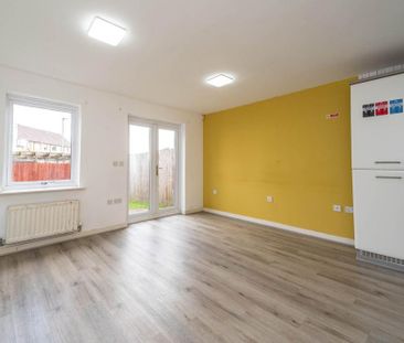 4 bedroom townhouse to rent - Photo 3