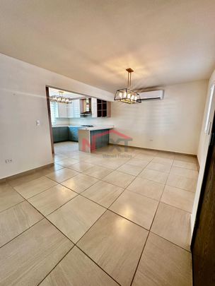 CASA EN RENTA EN LA CORUÑA RESIDENCIAL - Foto 1