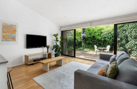 50A Matina Street Narrabundah ACT - Photo 3