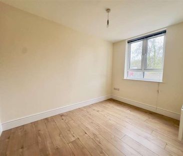 West End House, West Street, Fareham, PO16 - Photo 2