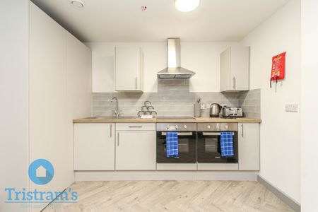 1 bed Shared Flat for Rent - Photo 2