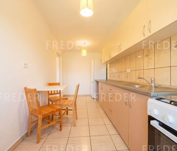 Apartament mobilat și utilat complet, cu curte proprie - Photo 2