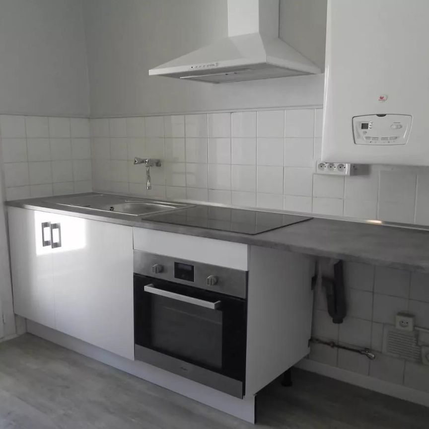 Location Appartement 3 pièces 60m² MARIGNANE 13700 - Photo 1