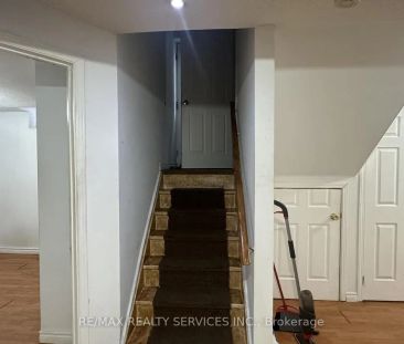 244 VAN KIRK DRIVE - Photo 6