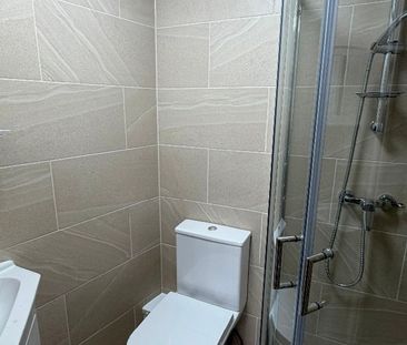 Room 4, Queen Margarets Road, Coventry - Photo 6