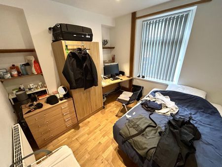 Treforest, Pontypridd - Photo 5