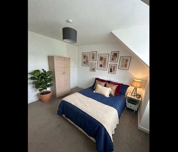 Room in a Shared House, Fawcett Close, SW11 - Photo 4