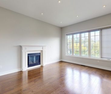 For Lease - 138 Crane Street, Aurora, Ontario - Photo 1