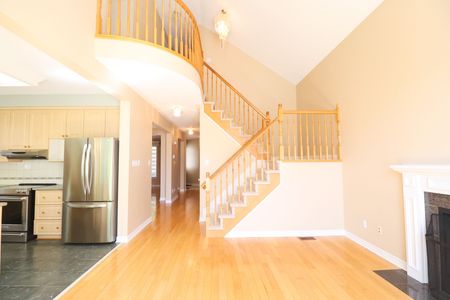 For Lease - 6 Bellingham Place, Hunt Club - South Keys and Area, Ontario - Photo 3