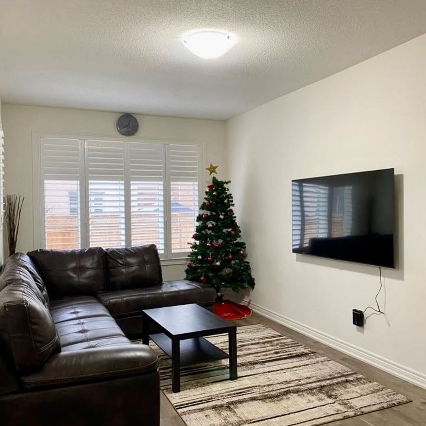 For Lease - 1575 Chretien Street, Milton, Ontario - Photo 1