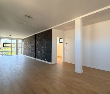 Location Appartement 3 pièces 94m² - Photo 2