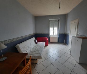 Location Appartement 1 pièce 33m² LE CREUSOT 71200 - Photo 2