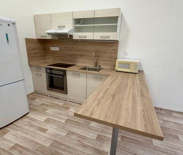 Pronájem bytu 1+kk 30 m² - Photo 4