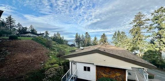 Top Floor 1 Bedroom with Den - 4550 Cordova Bay Road - Photo 2